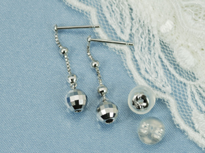 ホワイトゴールド デザインピアス/0430